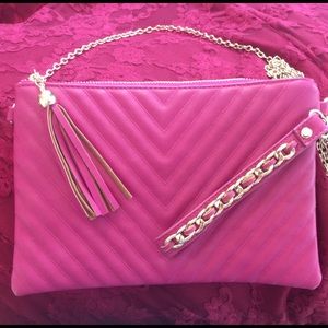 Pink 🎀  Purse w/ Gold Chain Shoulder Strap